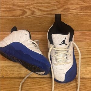 Jordan Kids' Sneakers in White and Blue